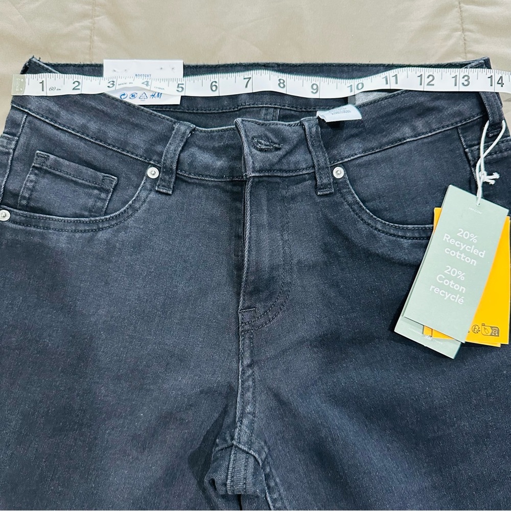 H&M Bootcut Black Jeans. Women’s Size 6 - Picture 4 of 5
